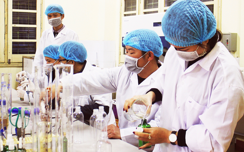 Ứng dụng khoa học công nghệ trong hoạt động thư viện ở Việt Nam
