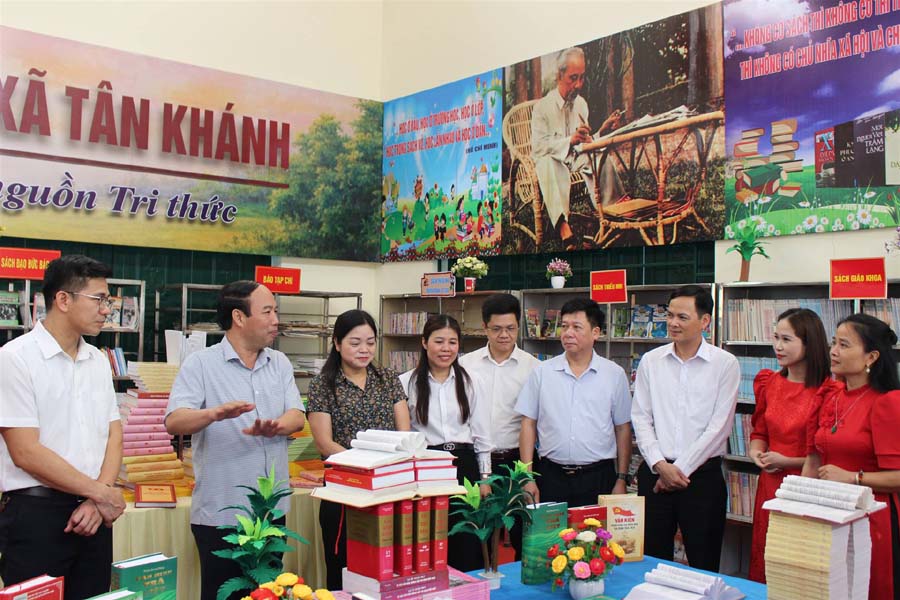 Trung tâm Số tham dự Lễ ra mắt các trung tâm sinh hoạt văn hóa và chăm sóc sức khỏe cộng đồng tại xã Tân Khánh