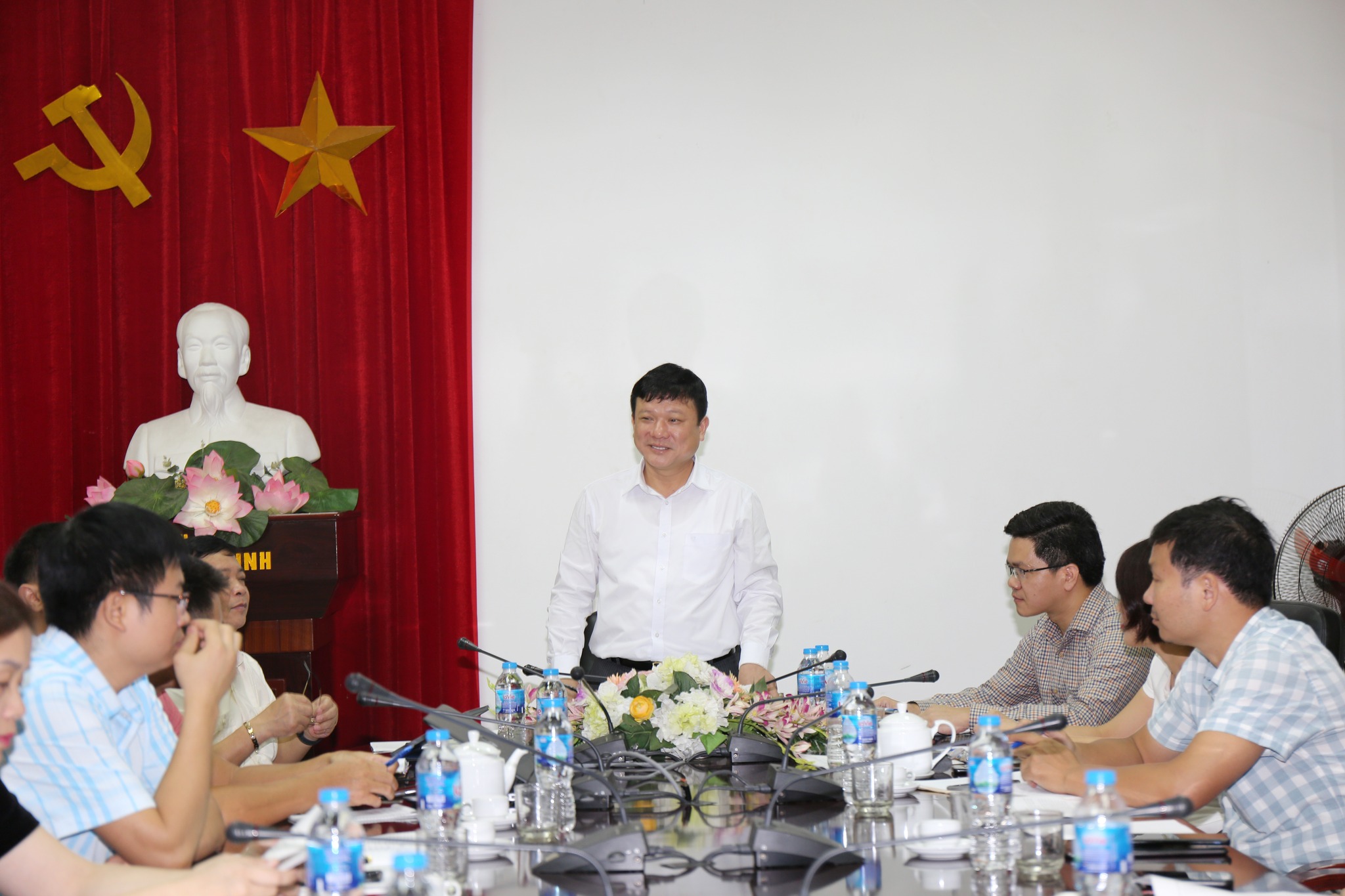 PGS.TS Hoàng Văn Hùng – Giám đốc Đại học Thái Nguyên thăm và làm việc tại Trung tâm Số